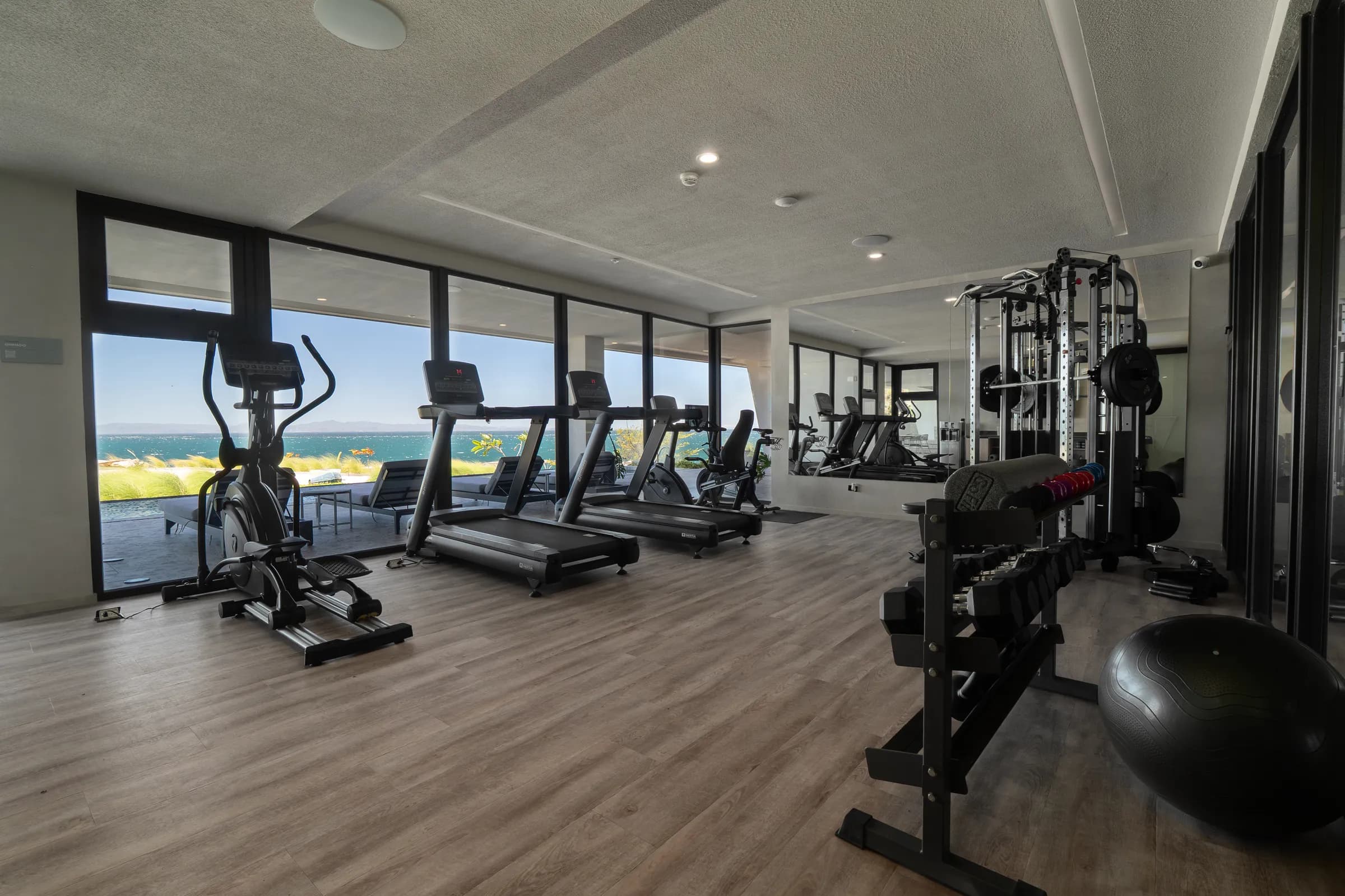 Fully equipped gym with sea view